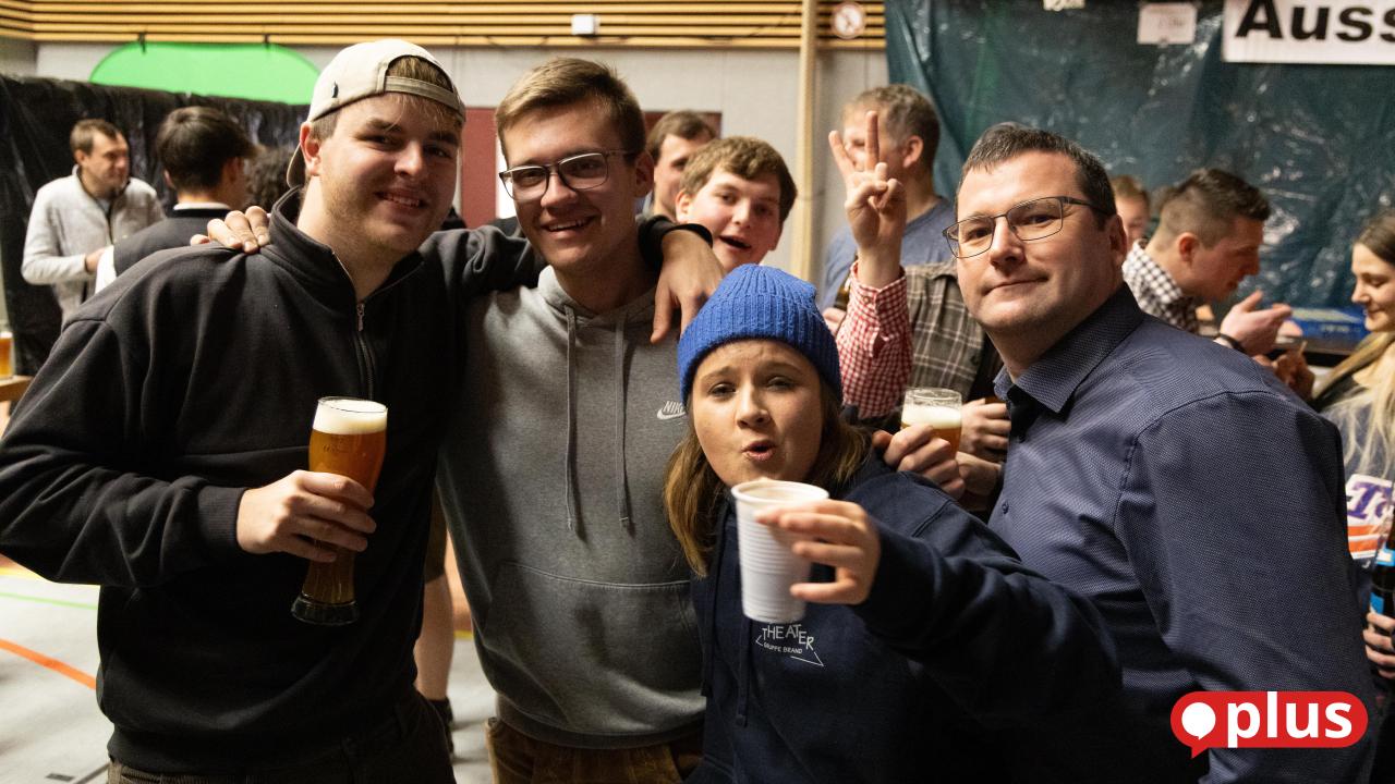 Powernball-knackt-erneut-die-1000er-Marke-Jungbauern-setzen-Ma-st-be