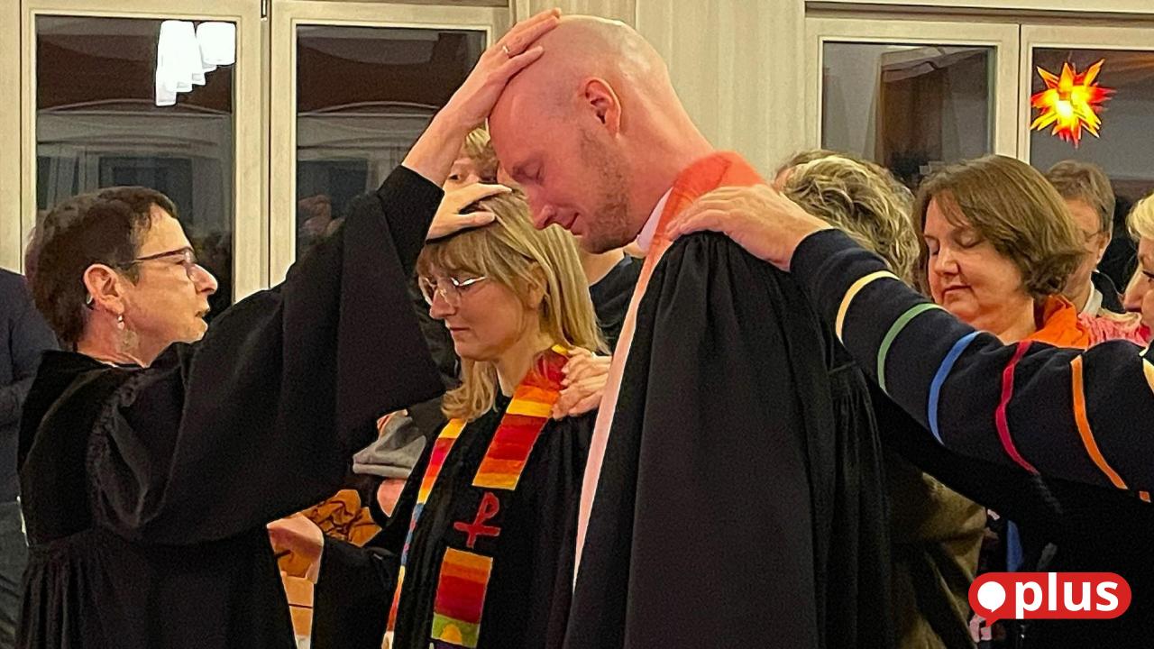 Theresa-und-Johannes-Amberg-jetzt-Pfarrer-auf-Lebenszeit-im-Andreas-H-gel-Haus