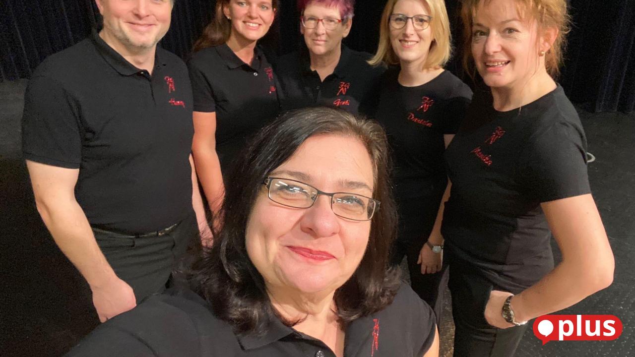 -Heidi-sucht-ihren-Traumbauern-Die-Nabburger-Seniorengarde-gibt-zum-Jubil-um-Vollgas