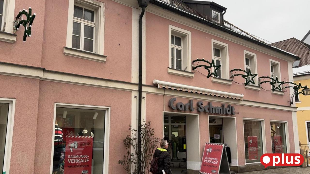 Carl-Schmidt-schlie-t-Modeerlebnishaus-Frey-kommt