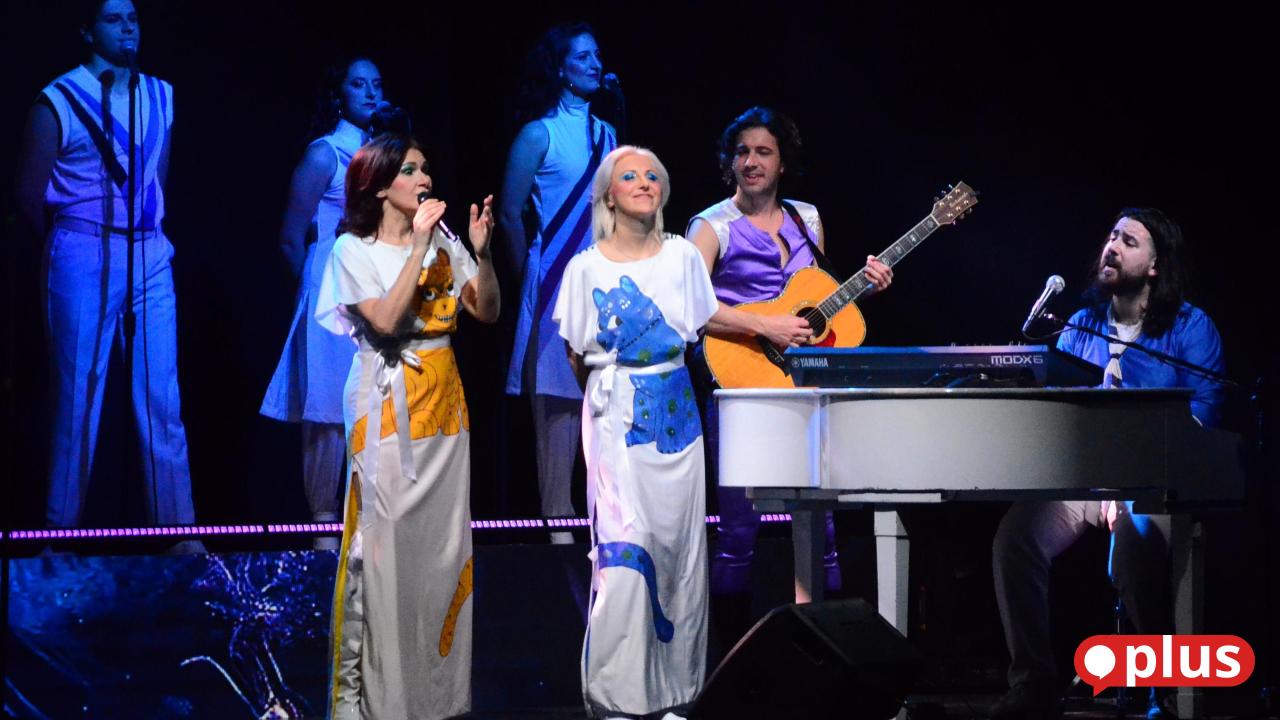 700-Zuschauer-bei-ABBA-Konzert-in-Weiden-Glitzer-Gassenhauer-und-gro-e-Gef-hle