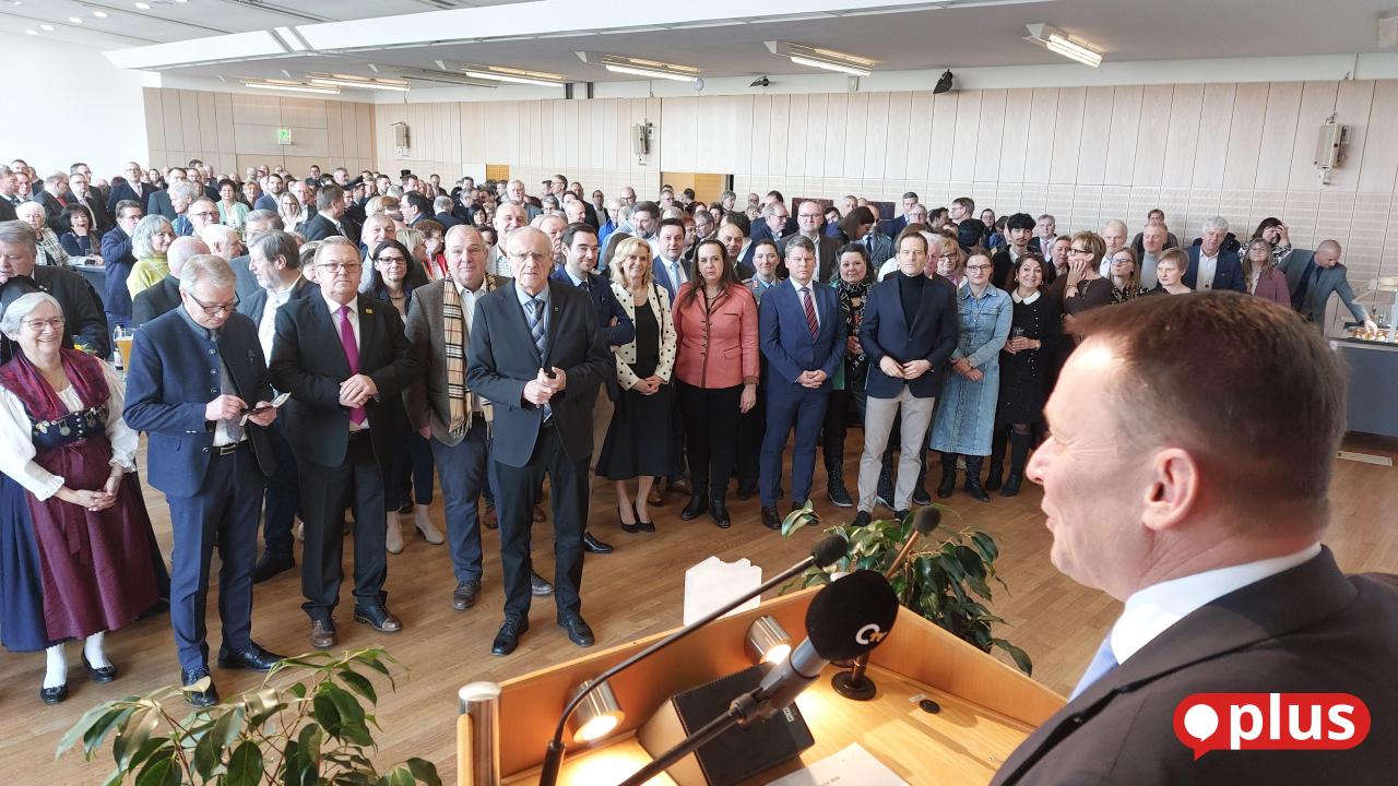 Beim-Neujahrsempfang-in-Weiden-ruft-Oberb-rgermeister-Meyer-zum-Handeln-auf