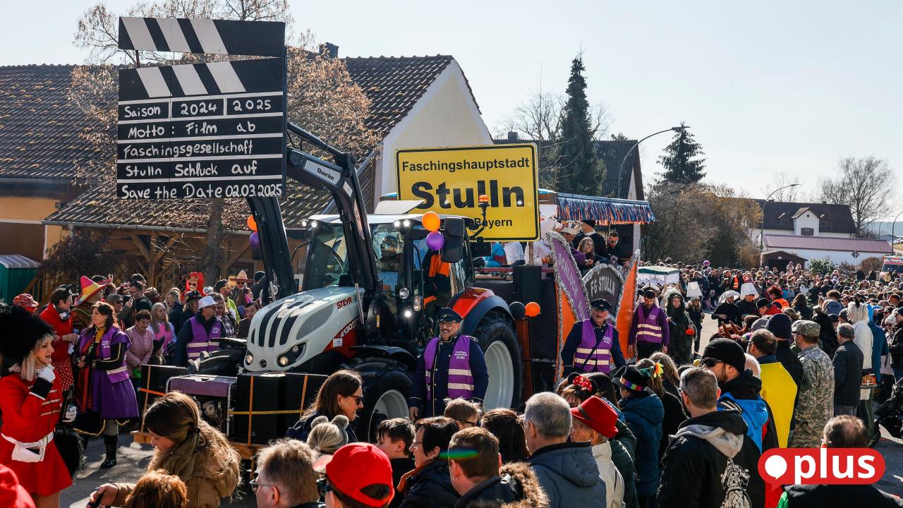 Stelldichein-der-Gaudiw-rmer-Diese-Faschingsz-ge-gibt-es-im-Landkreis-Schwandorf