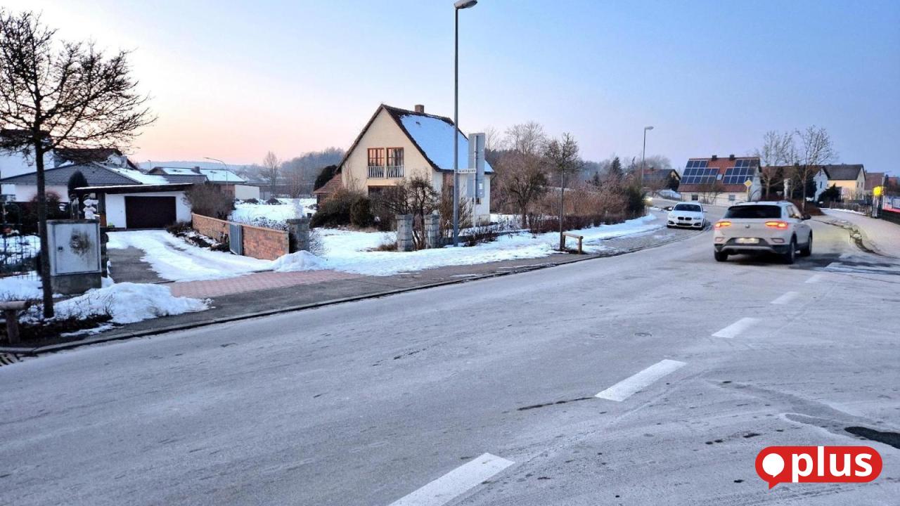 Wohnprojekt-weiter-umstritten-Zustimmung-f-r-Mehrfamilienh-user-in-Schwarzenfeld