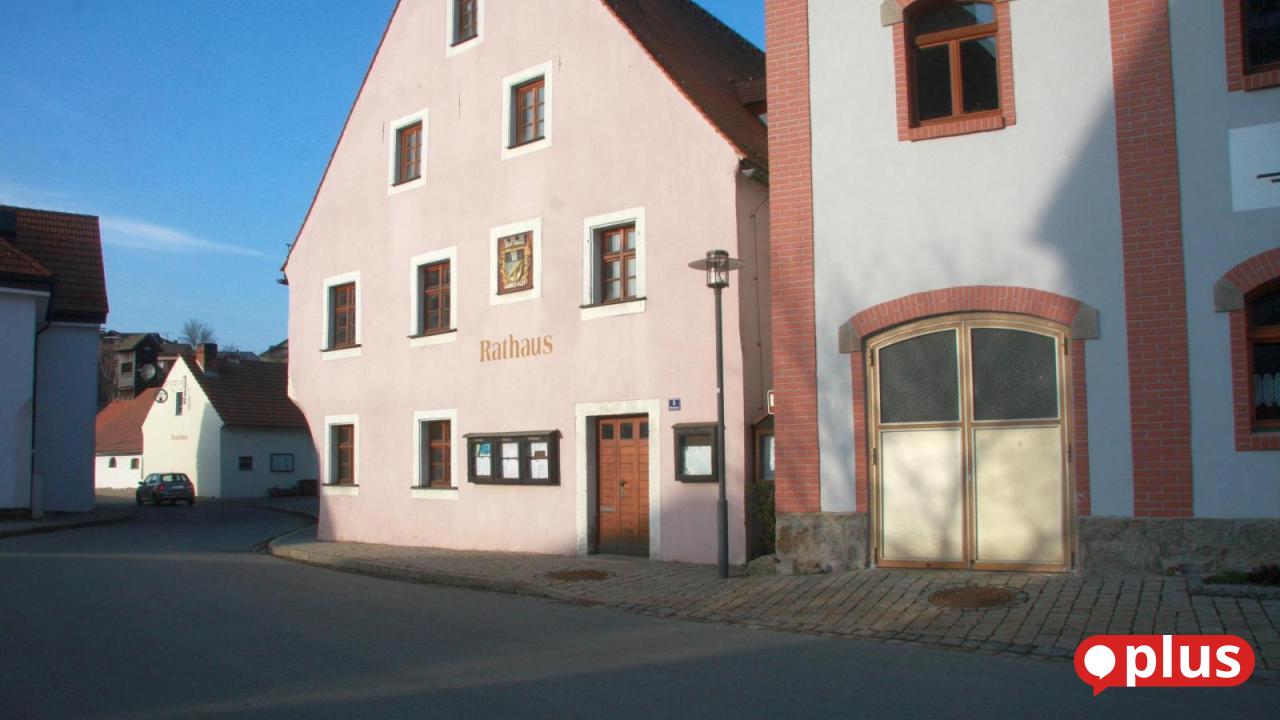 In-Falkenberg-stehen-nur-Kandidaten-der-CSU-und-JU-auf-dem-Stimmzettel