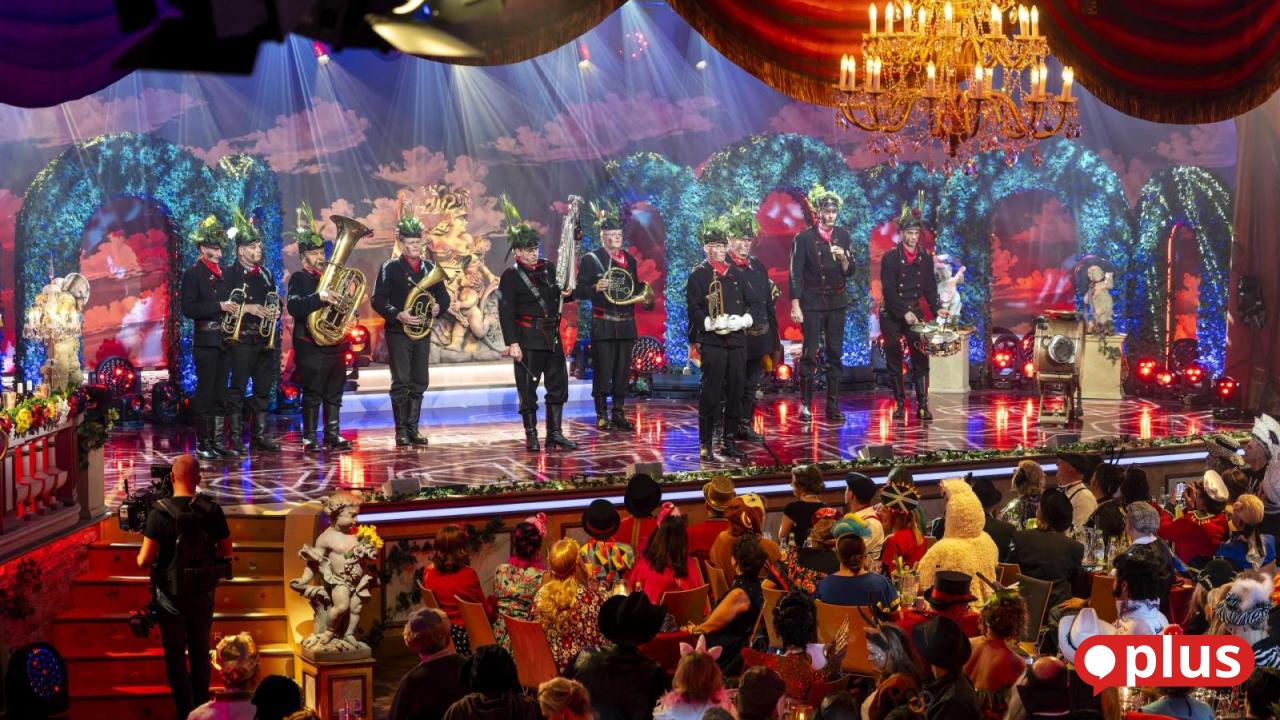 Altneihauser-Feierwehrkapell-n-h-rt-bei-Fastnacht-in-Franken-auf