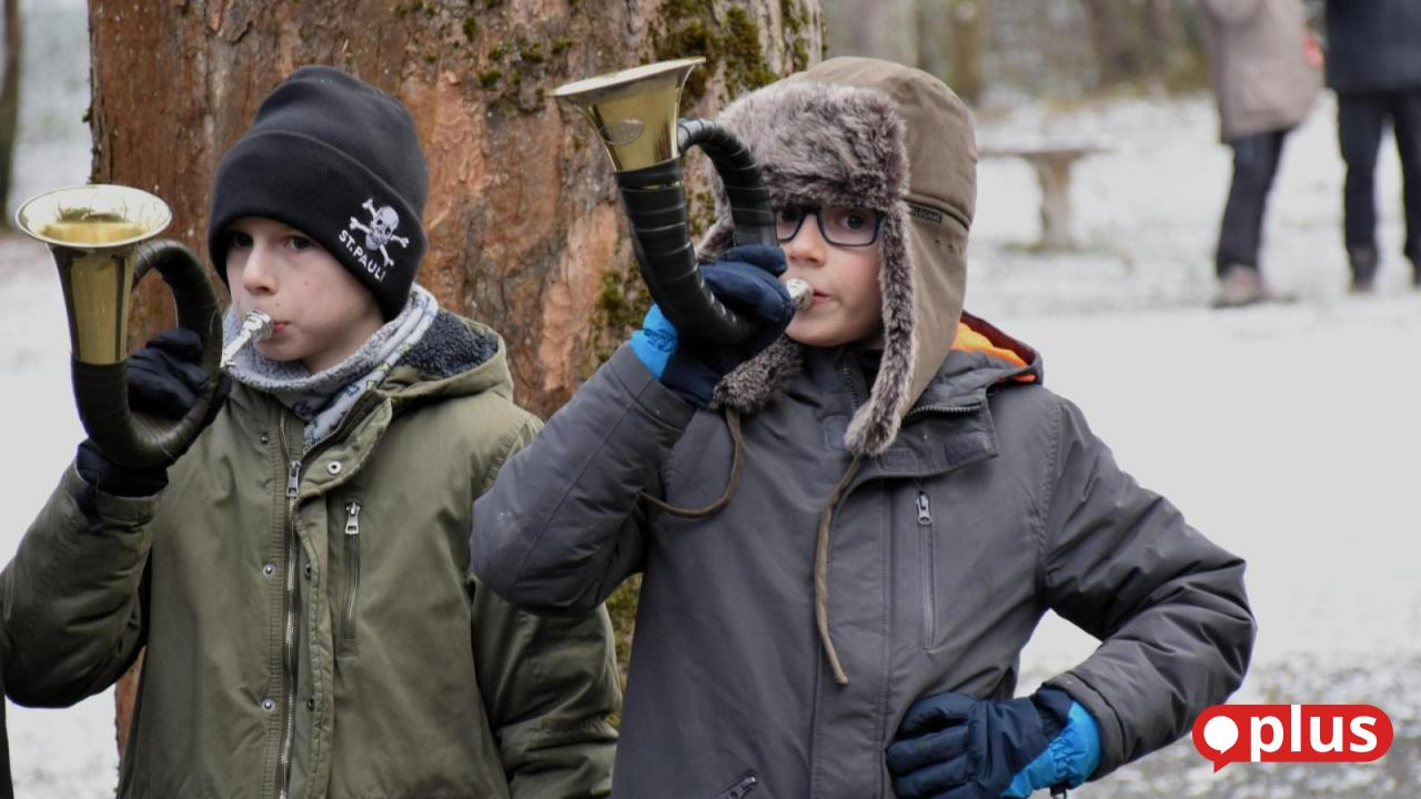 Falkenberger-Jagdhornbl-ser-vom-Schwarzenschwal-freuen-sich-ber-Nachwuchs