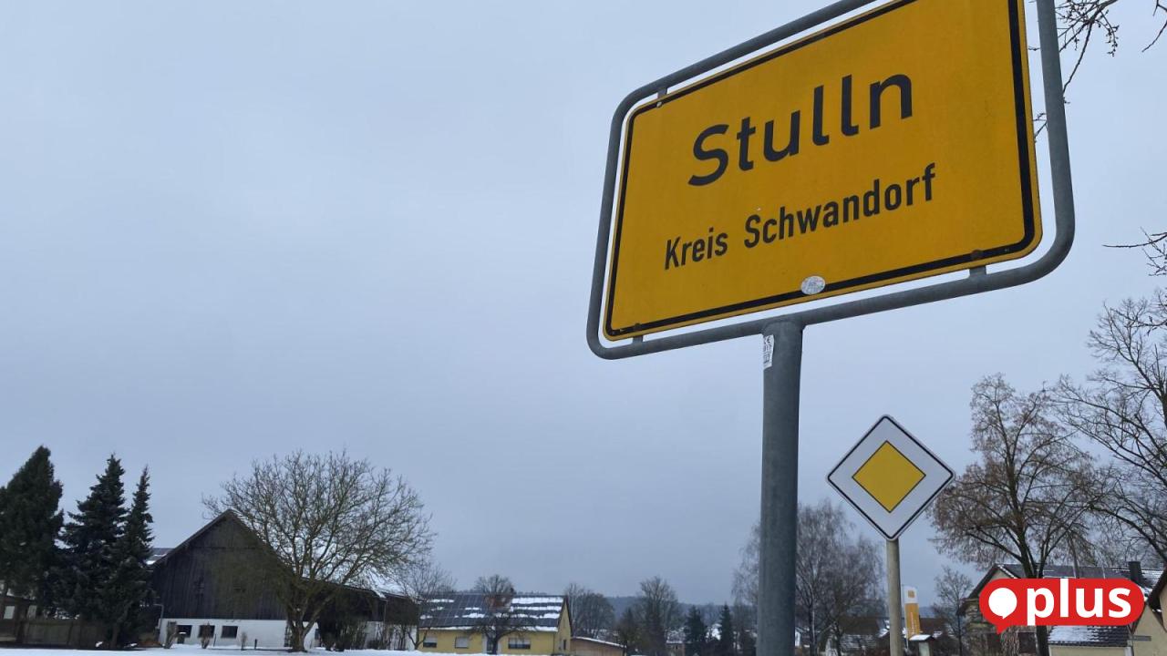 Hans-Prechtl-h-rt-nach-24-Jahren-auf-Wer-wird-nun-neuer-B-rgermeister-in-Stulln-