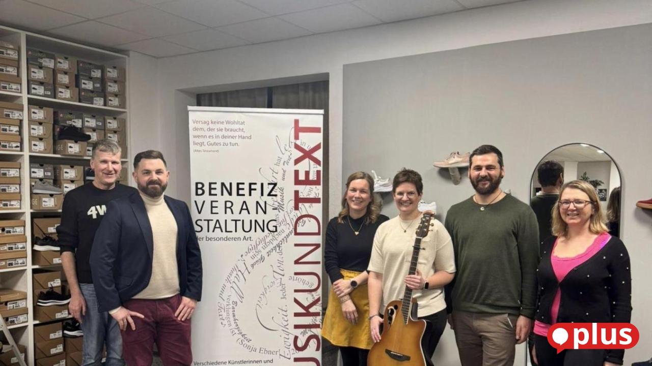 Volles-Haus-f-r-Kinder-MUT-Benefizveranstaltung-in-Neustadt-WN