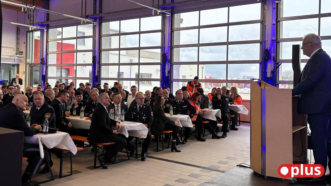 Wertsch-tzung-f-r-die-gro-e-Blaulicht-Familie