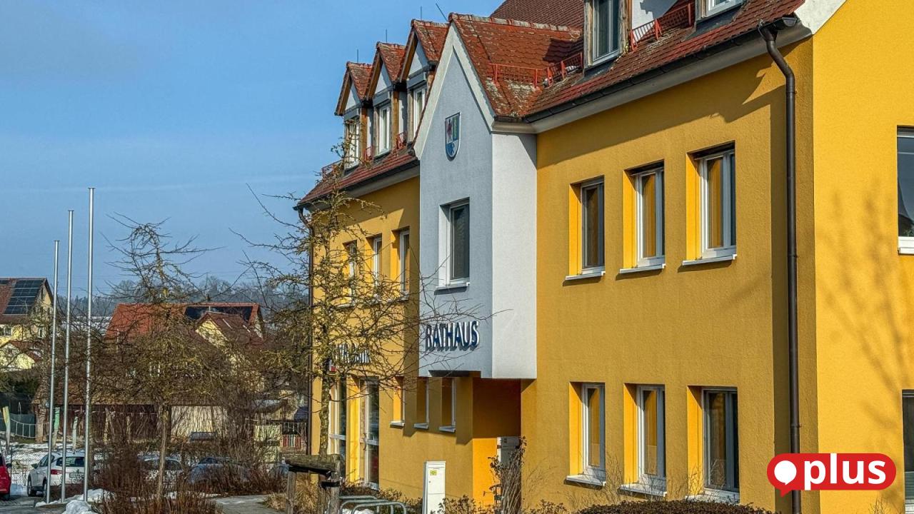 Drei-Kandidaten-k-mpfen-um-B-rgermeisteramt-in-Poppenricht