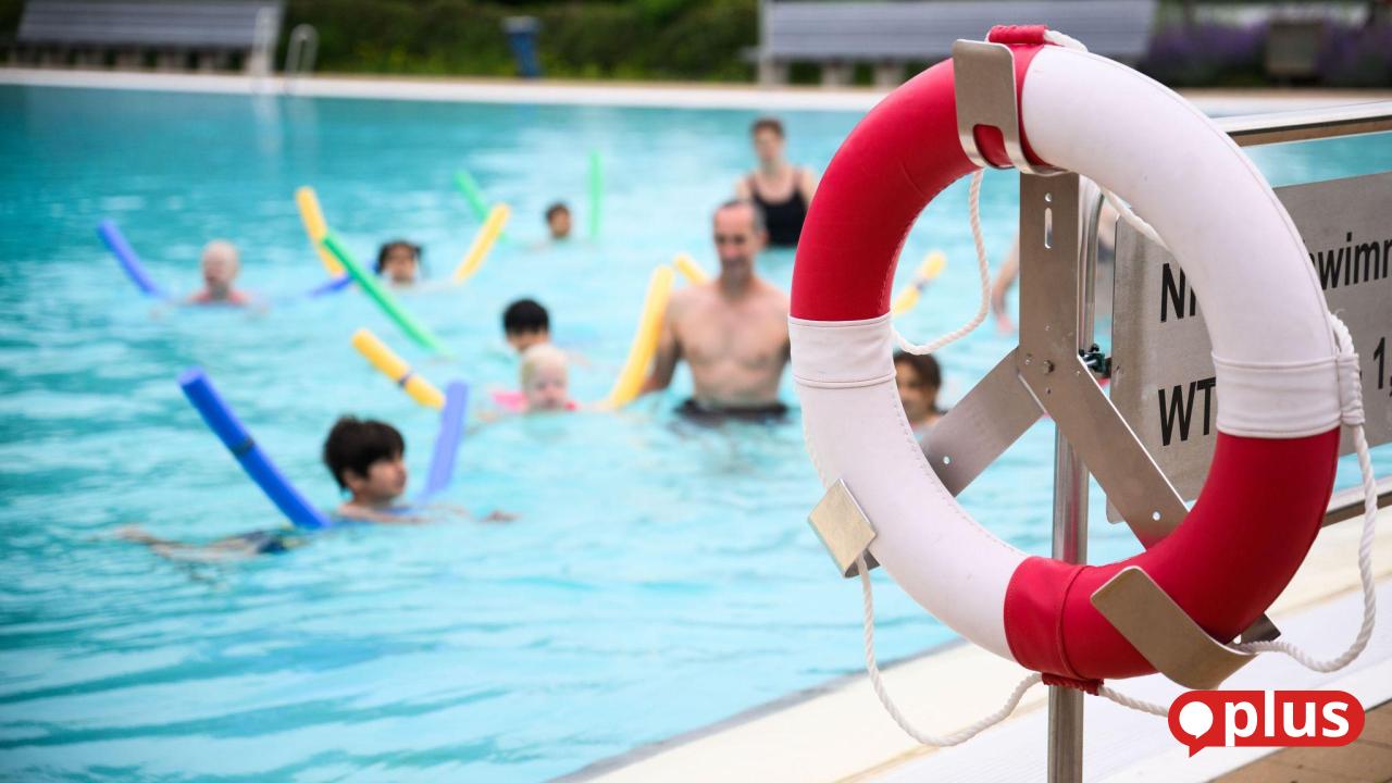 Swimming instructor explains: How to teach your child to swim