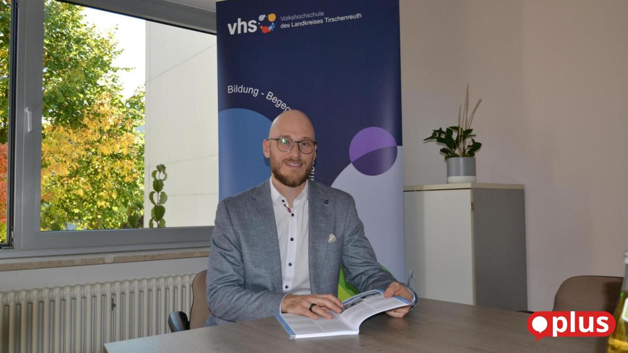 Sebastian Voit, a career changer, heads the Tirschenreuth Adult Education ...