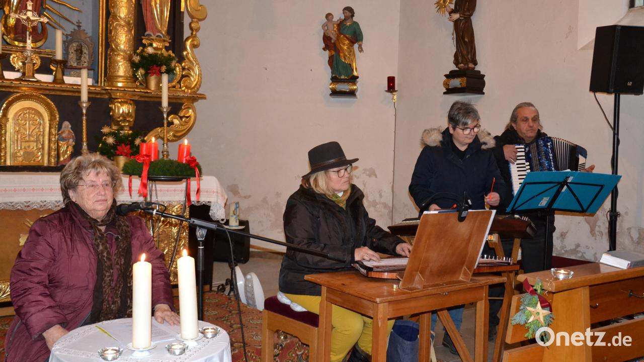 Besinnliche Stunde in der Dorfkirche Burgtreswitz