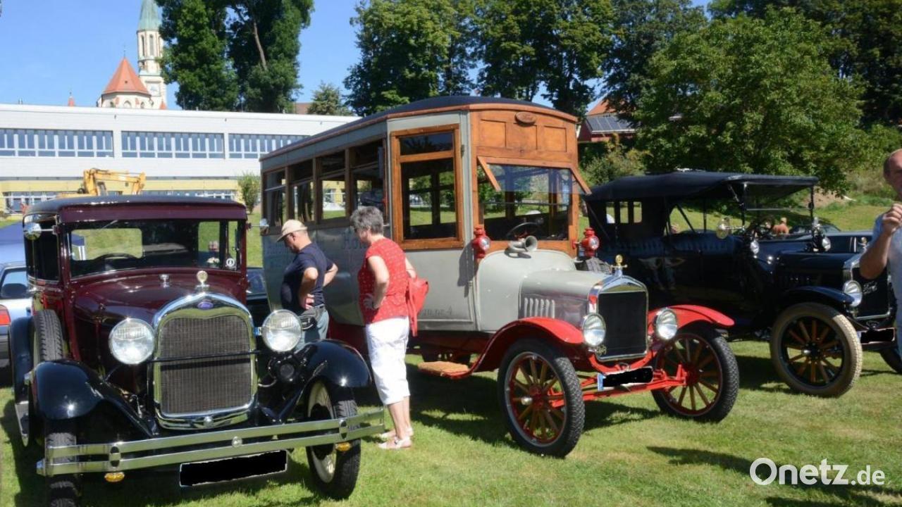 Record attendance at the classic and vintage car show in Pleystein: Around ...