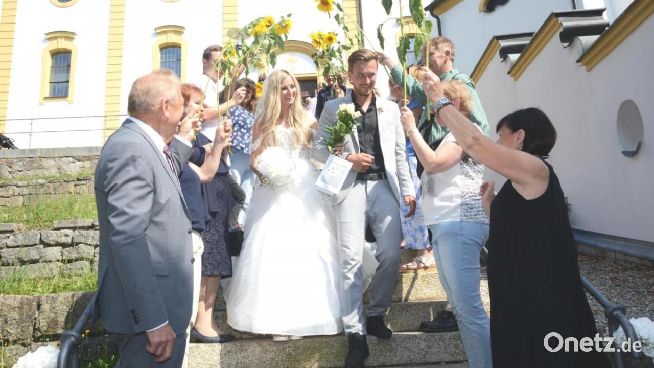 The bride's uncle and boss marry Thomas and Magdalena Wagner in ...