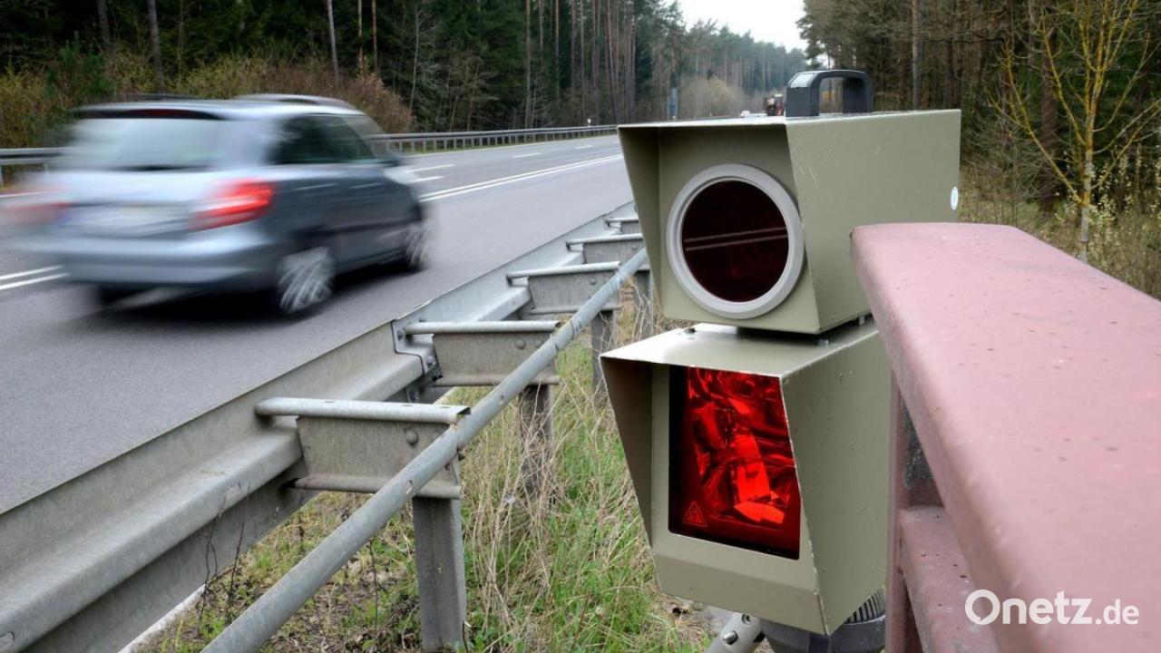 40 Fahrer tappen auf der B 85 in Amberg in die Radarfalle | Onetz