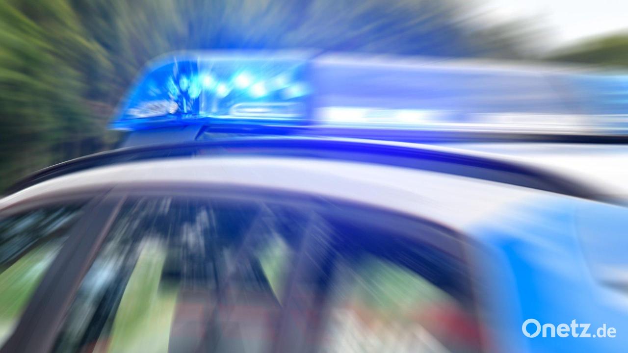 Unbekannter-schl-gt-und-bedroht-17-J-hrigen-mit-Messer-am-Bahnhof-in-Schwandorf