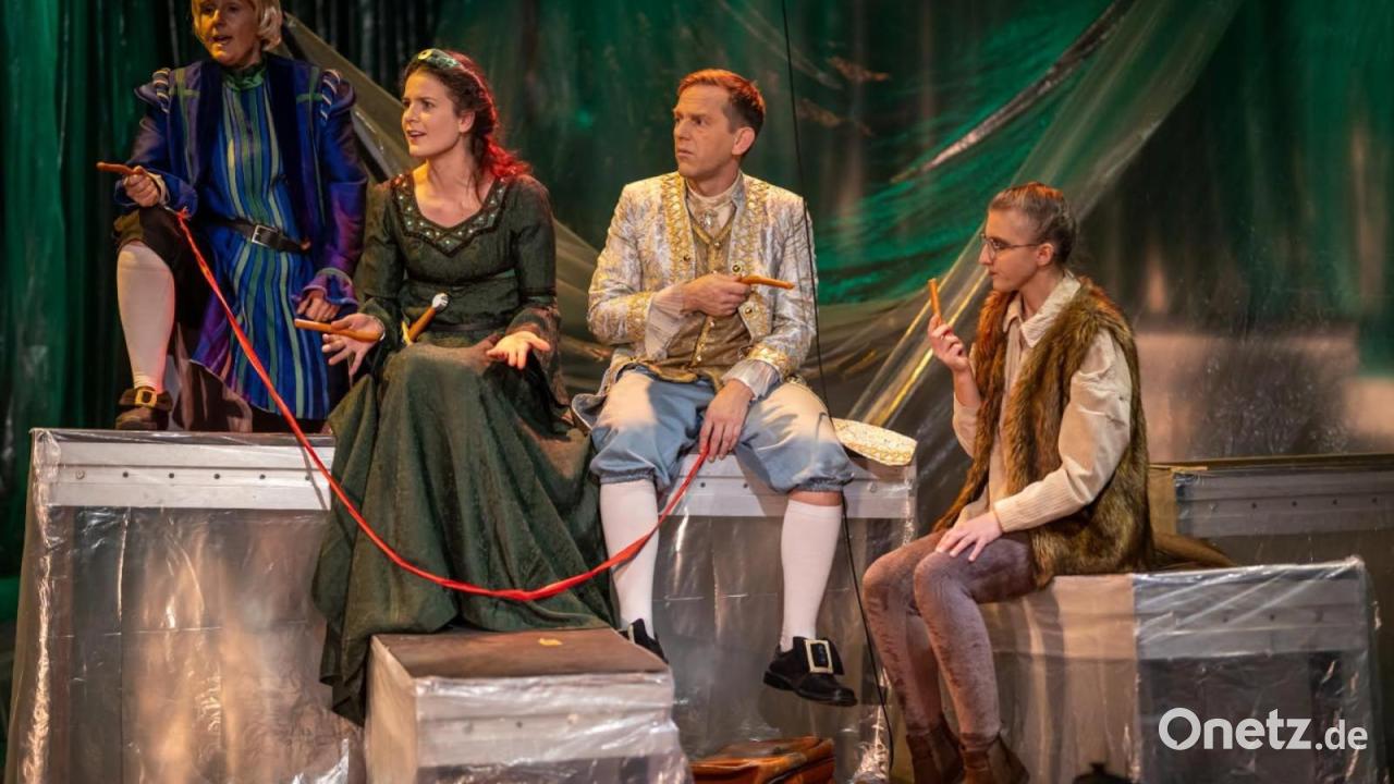 Theatergruppe-Shalom-Amiti-hinterfragt-nicht-nur-M-rchengesetze