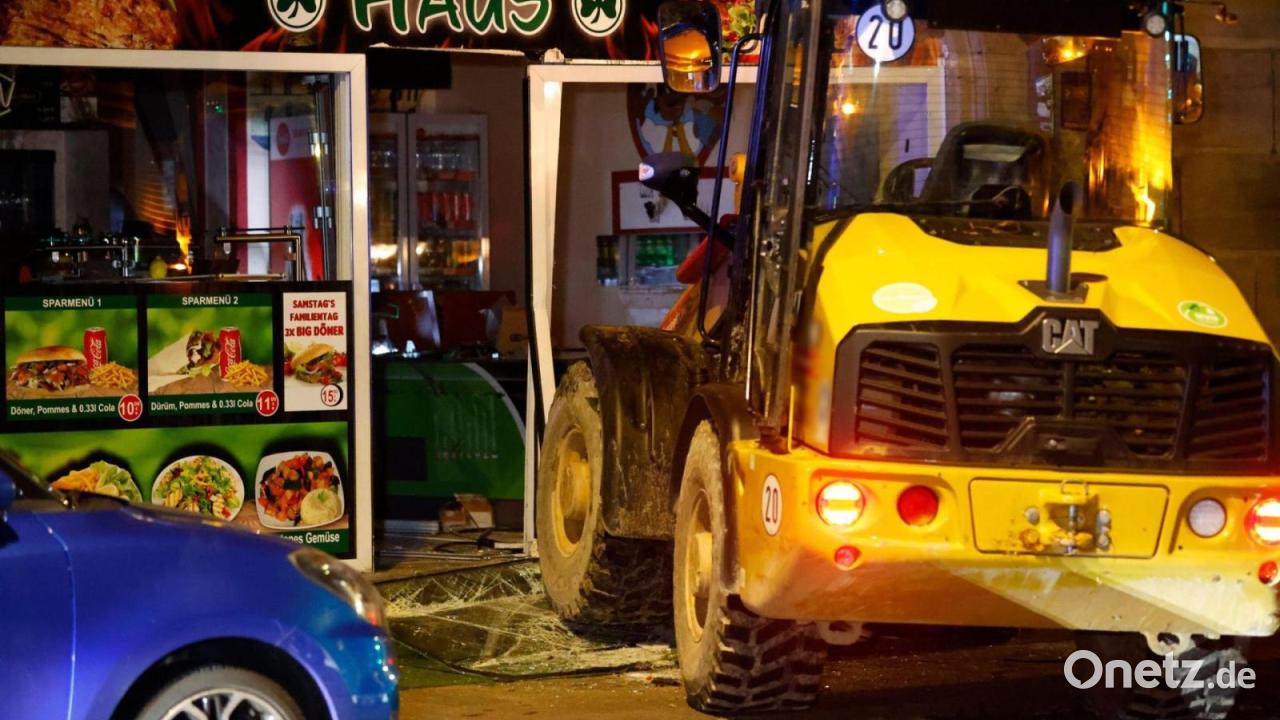 Nach-Einbruch-mit-Radlader-Verd-chtiger-in-U-Haft