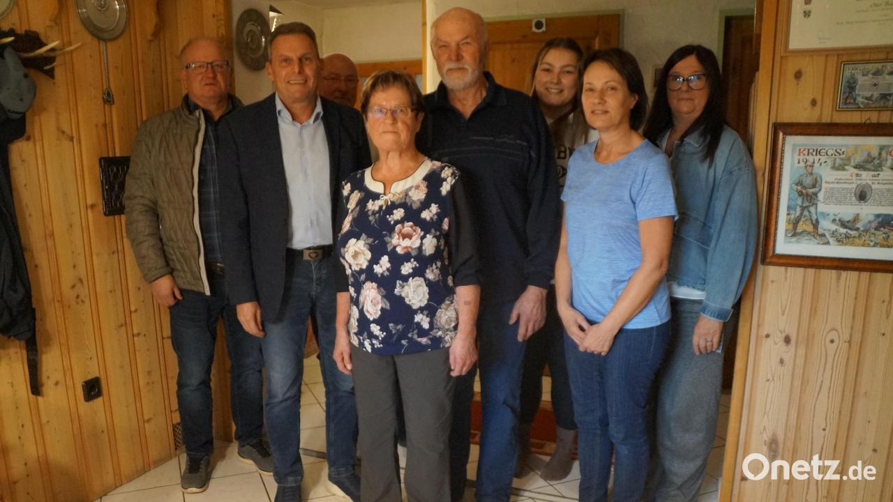 Roswitha-und-Otto-Back-feiern-in-K-hried-eiserne-Hochzeit