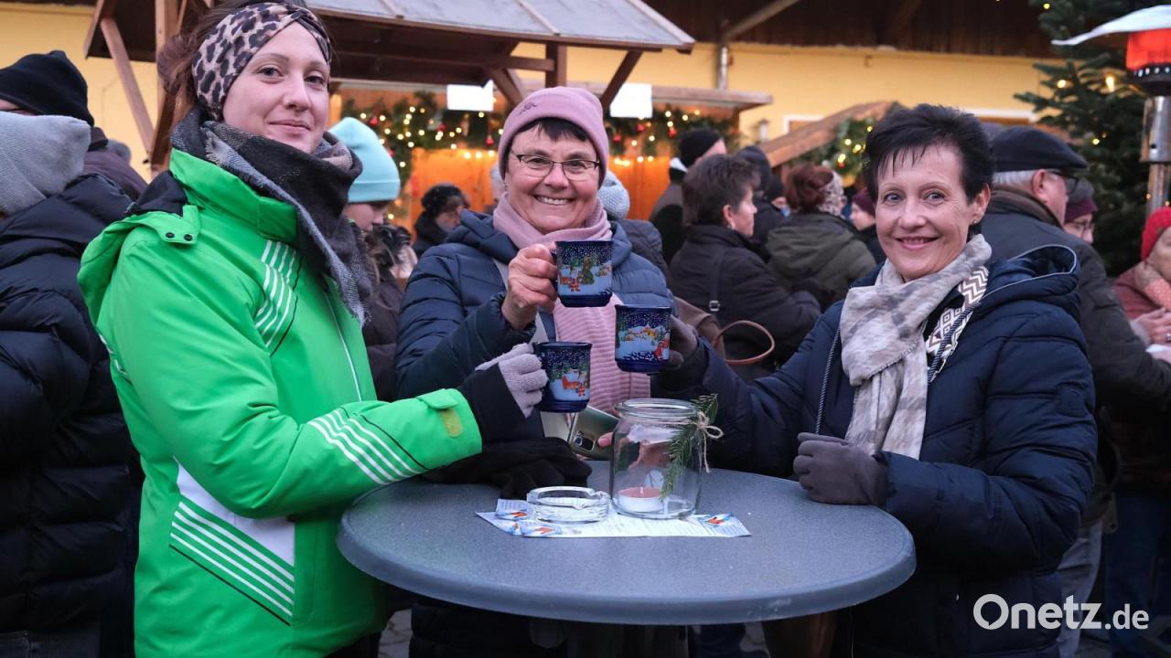 Stullner-Weihnachtsmarkt-lockt-Besucher-aus-der-gesamten-Region