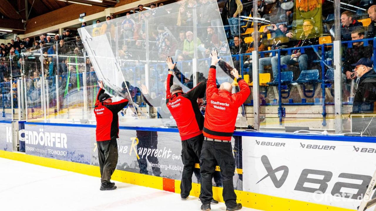 Spielabbruch-bei-den-Blue-Devils-Weiden