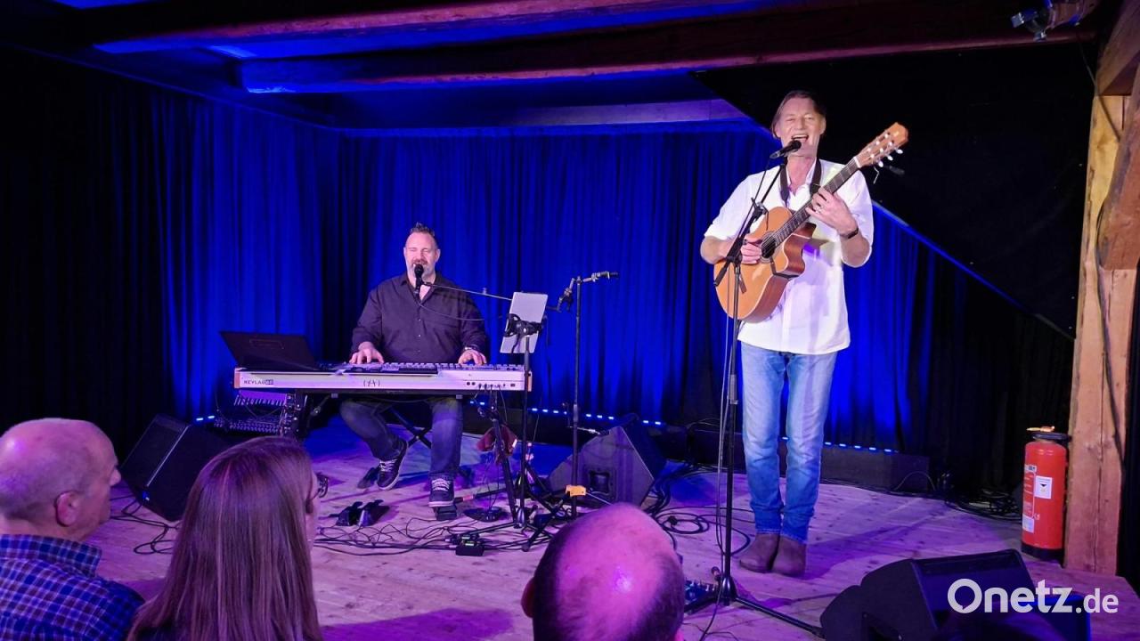 -Da-Huawa-und-I-begeistern-erneut-im-ausverkauften-Schafferhof