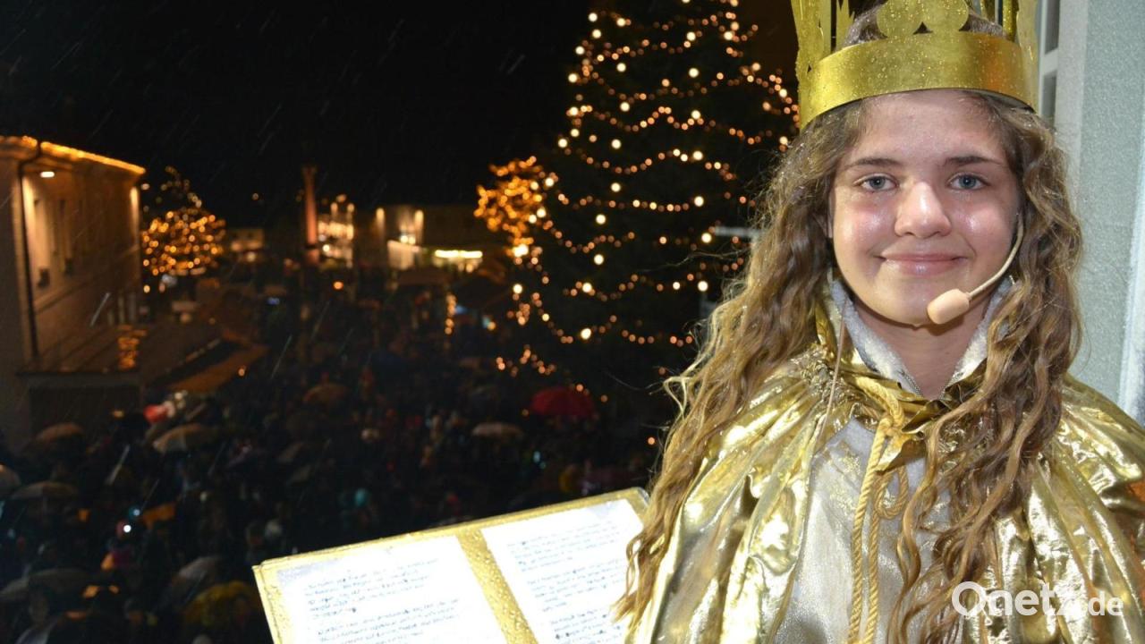 Mitterteicher-Christkind-freut-sich-schon-auf-den-Weihnachtsmarkt