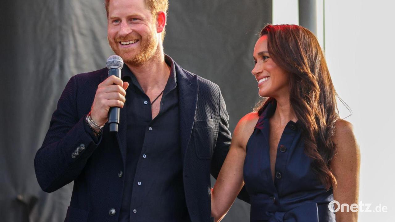 Harry-Meghan-und-ihre-Kinder-helfen-in-Gemeinschaftsk-che