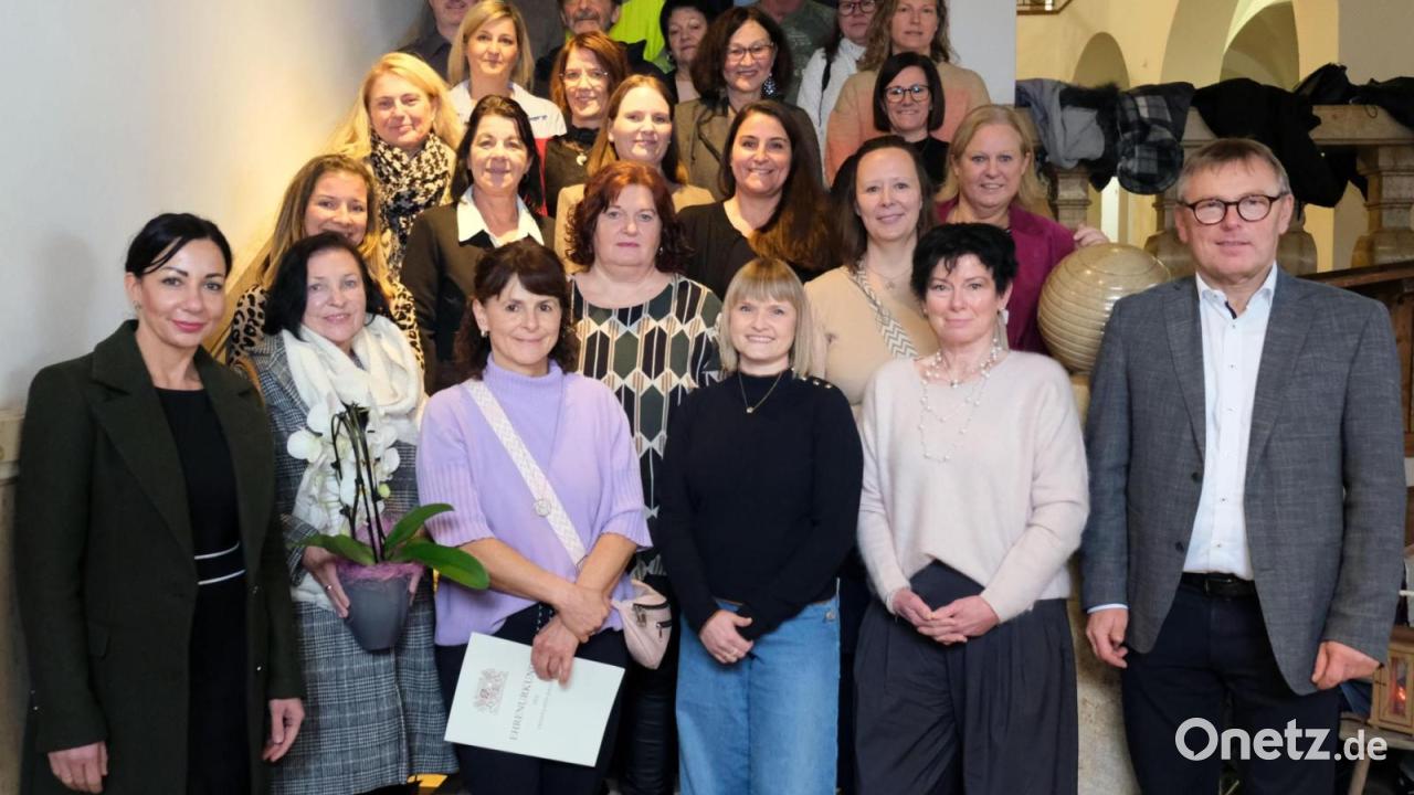 Klinikum-Amberg-ehrt-langj-hrige-Mitarbeiter