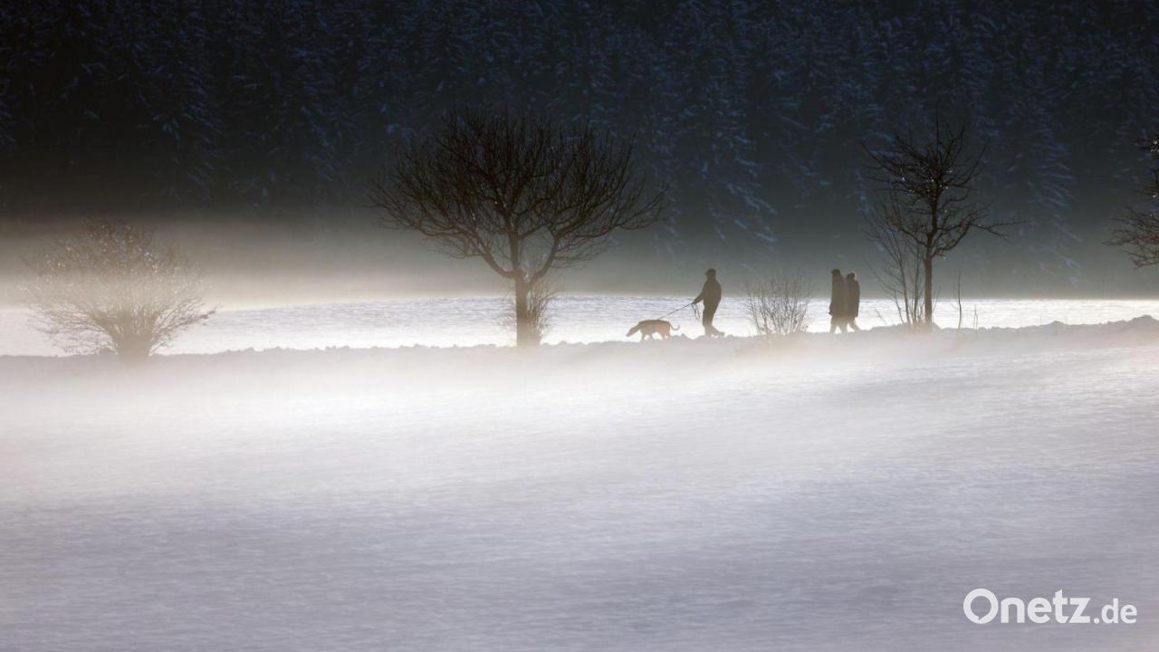 Sonne am Alpenrand – Glättegefahr bleibt hoch