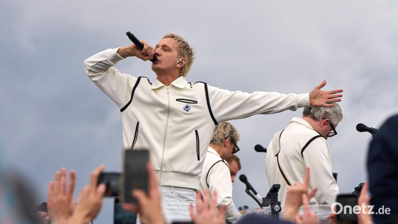 Kraftklub-S-nger-w-nscht-sich-klarerer-Kante-gegen-Rechts