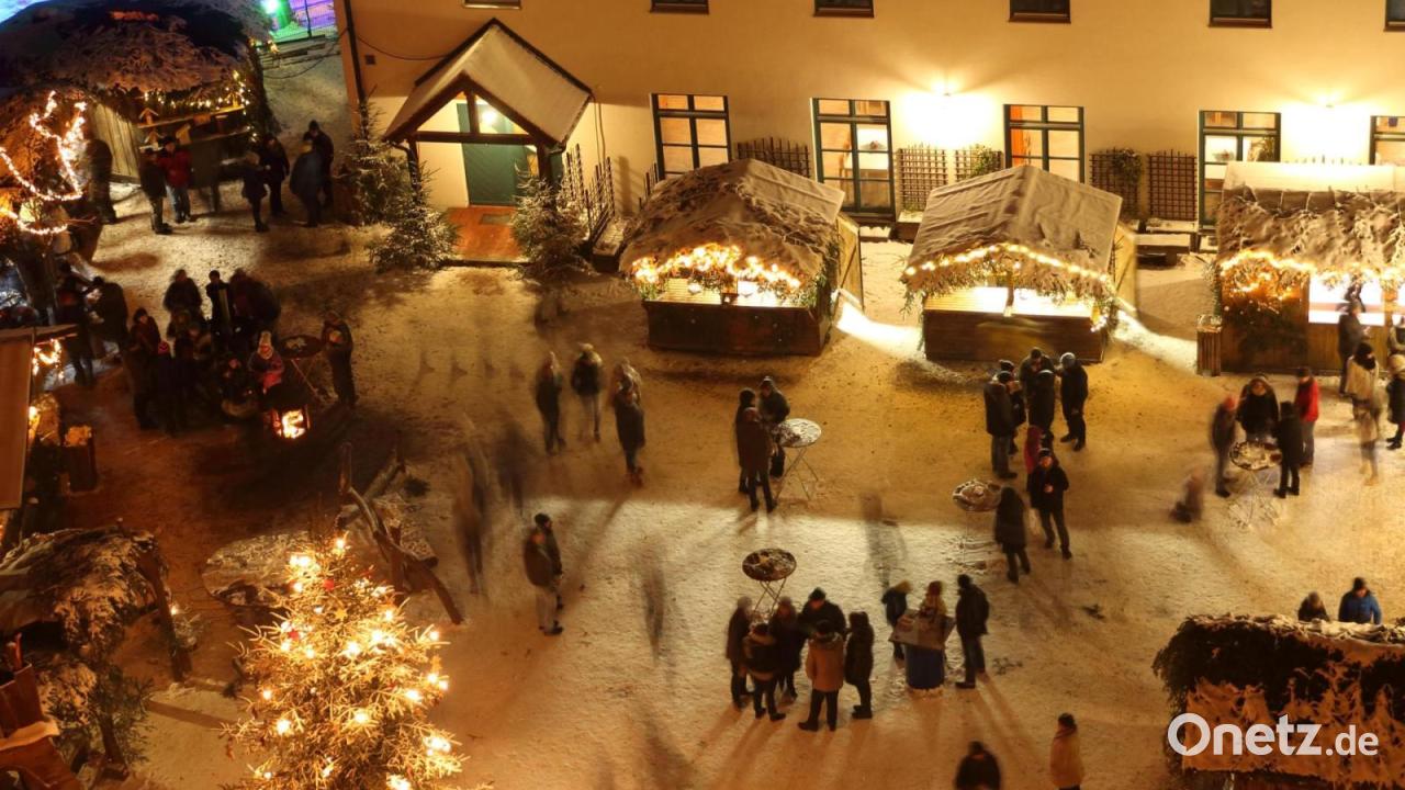 Winterzauber-auf-der-Burg-Trausnitz-lockt-mit-Lichtern-und-Leckereien