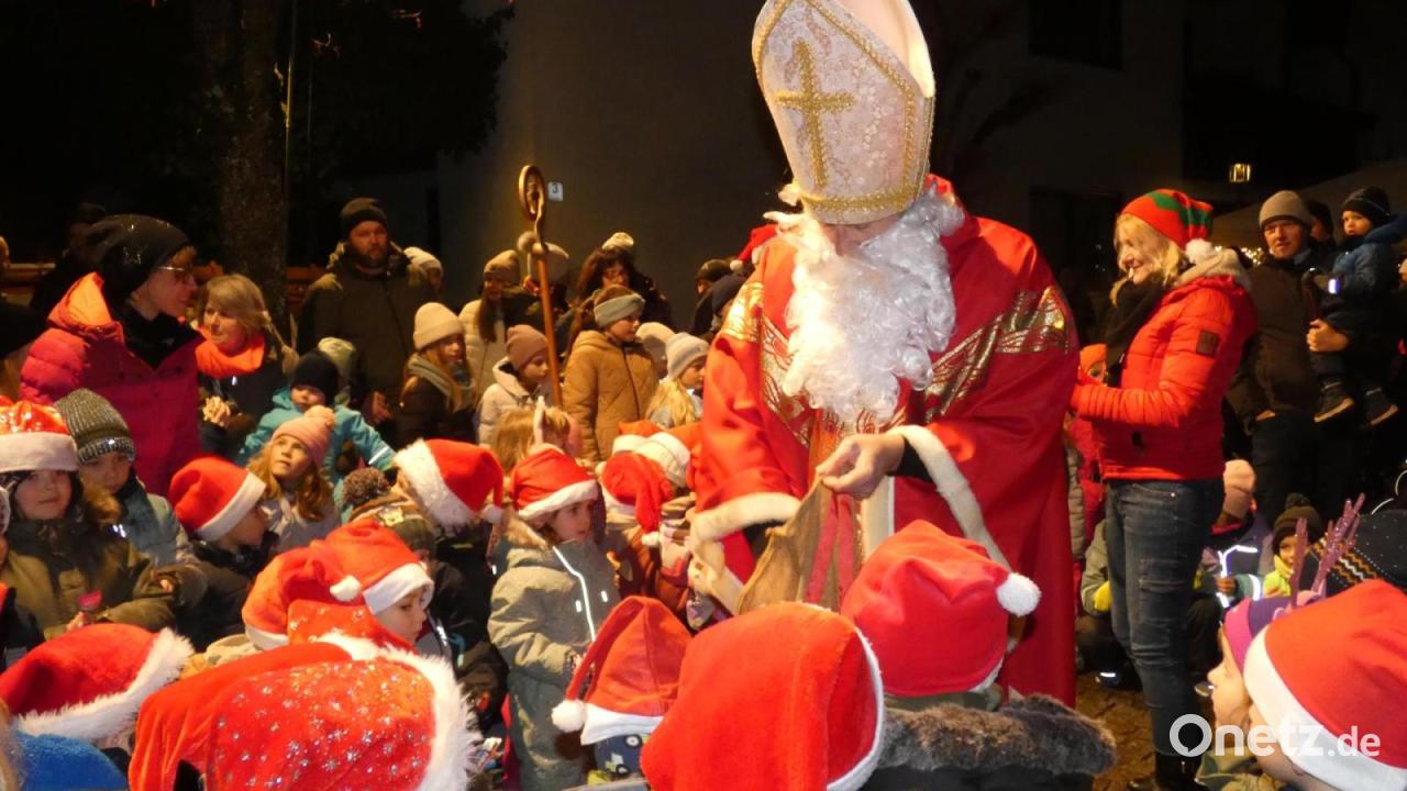 Adventsmarkt-K-nigstein-lockt-mit-lokalen-St-nden