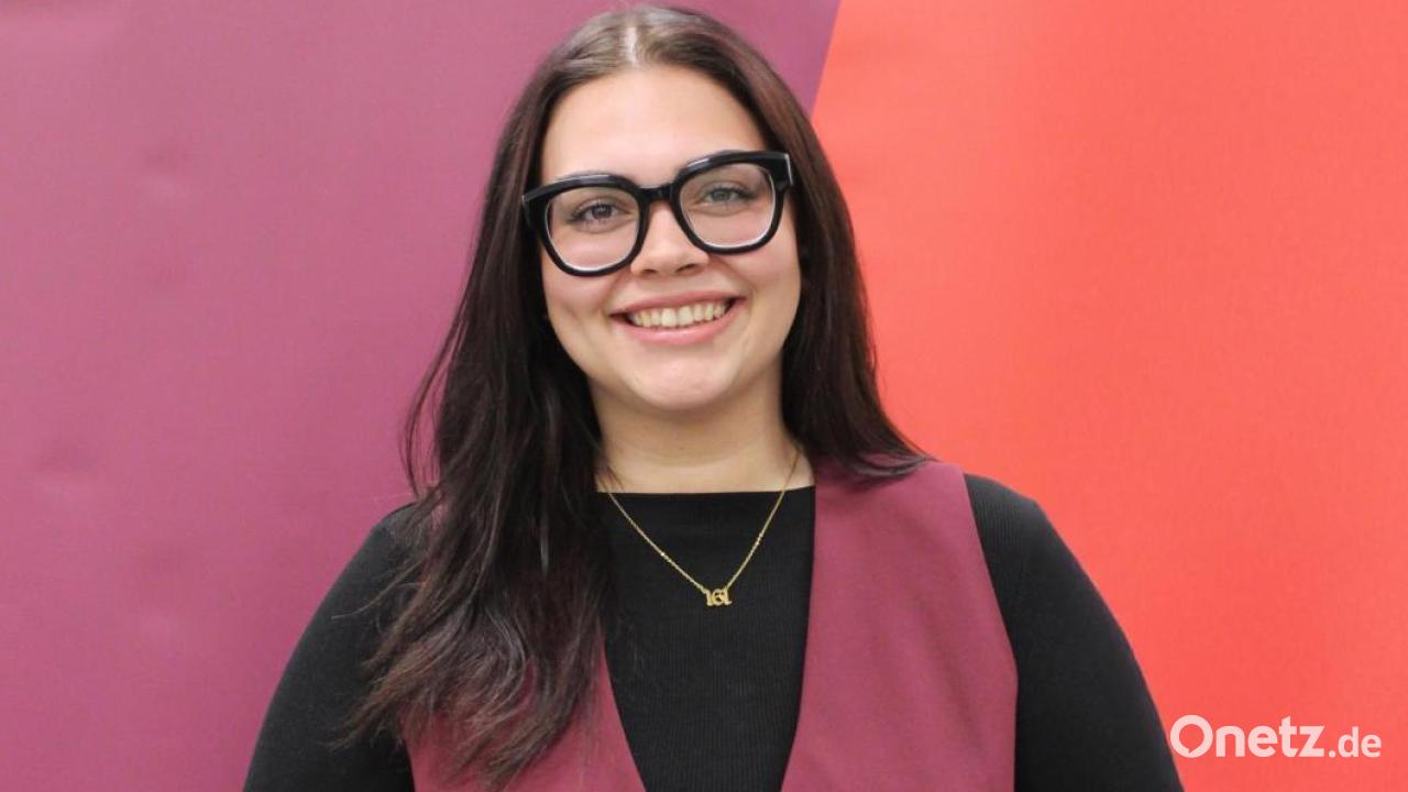 Die-Linke-nominiert-Annie-Schraml-als-B-rgermeisterkandidatin-in-Tirschenreuth