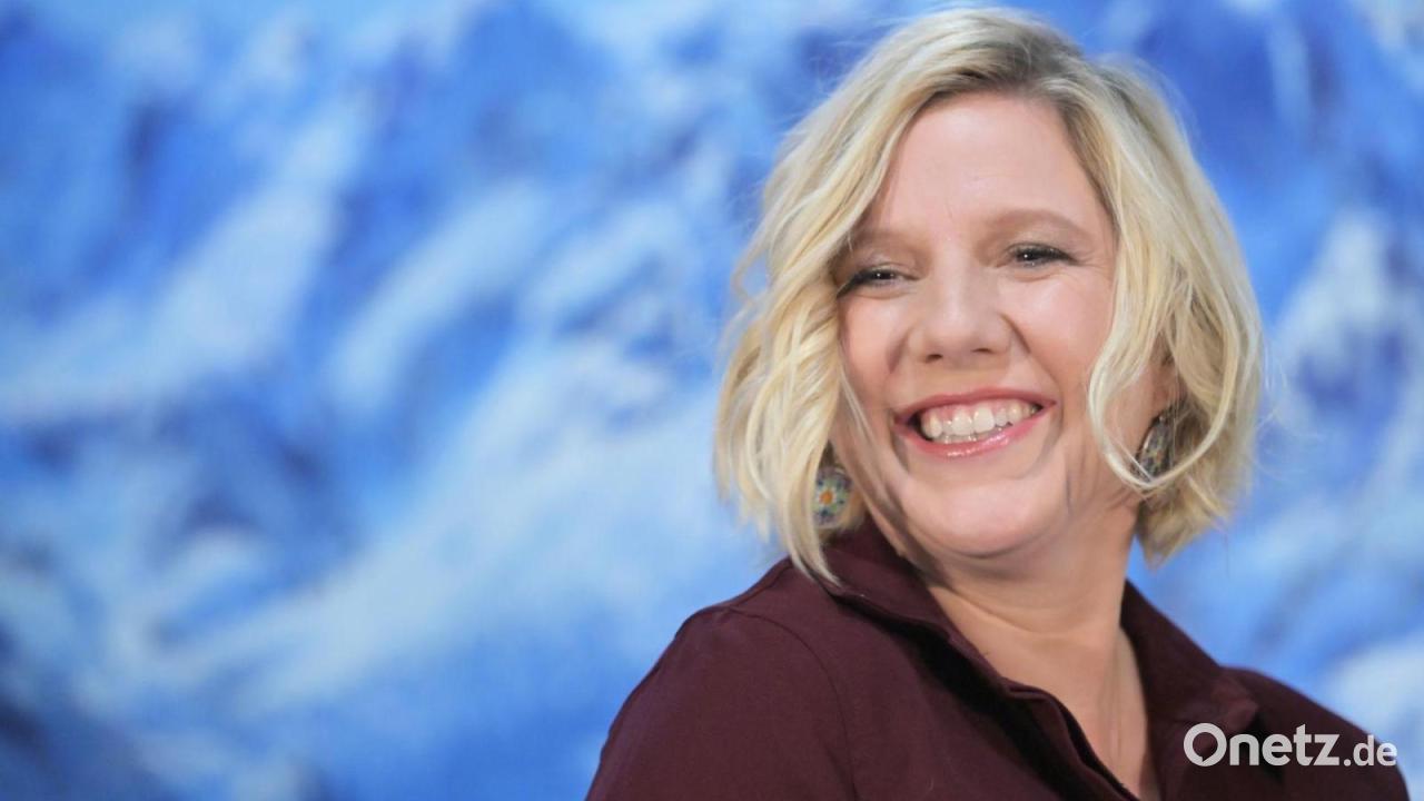 Claudia Koreck kauft das ganze Jahr über Weihnachtsgeschenke