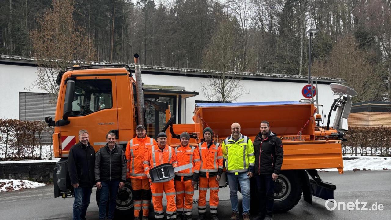 Neuer-Laster-f-r-den-Bauhof-der-Gemeinde-Freudenberg
