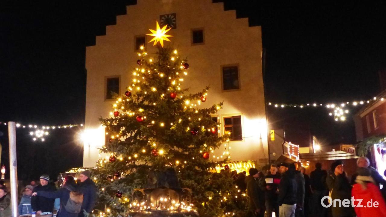 Schmuddelwetter-tr-bte-Stimmung-am-Kastler-Adventsmarkt