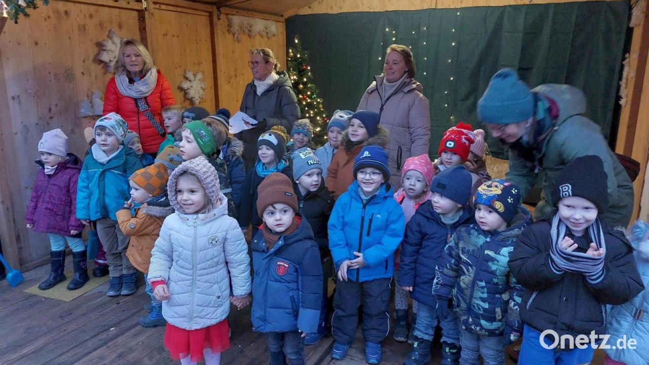 Stimmungsvoller-Start-f-r-Weihnachtsmarkt-auf-der-Schanze