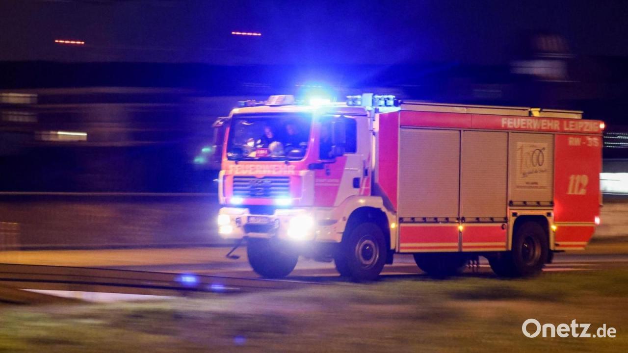 Feuer im Kinderzimmer - drei Menschen leicht verletzt