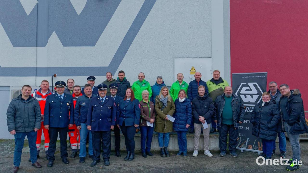 Drahtwerk-Waidhaus-spendet-f-r-lokale-Projekte