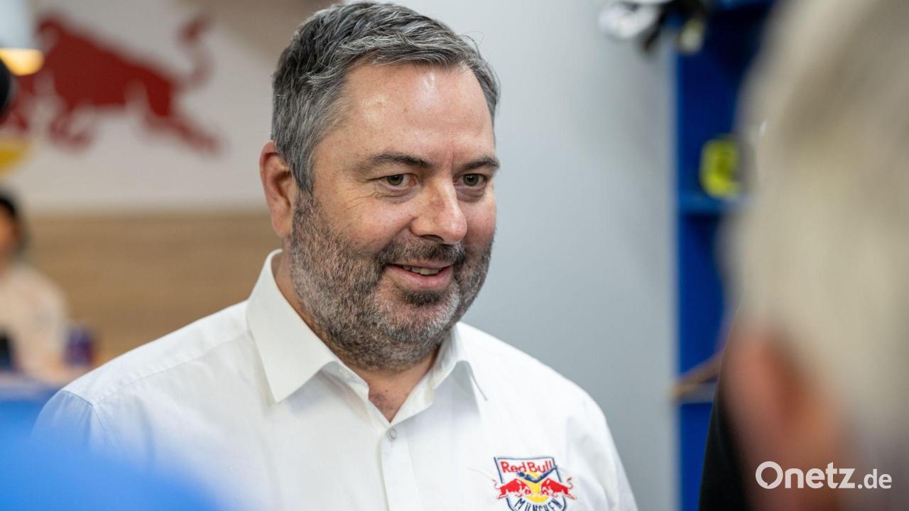 Trio-f-llt-beim-EHC-Red-Bull-M-nchen-aus