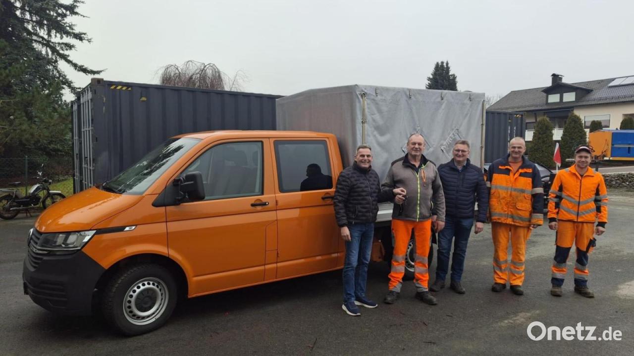 Teunz-modernisiert-Fuhrpark-mit-neuem-VW-Transporter