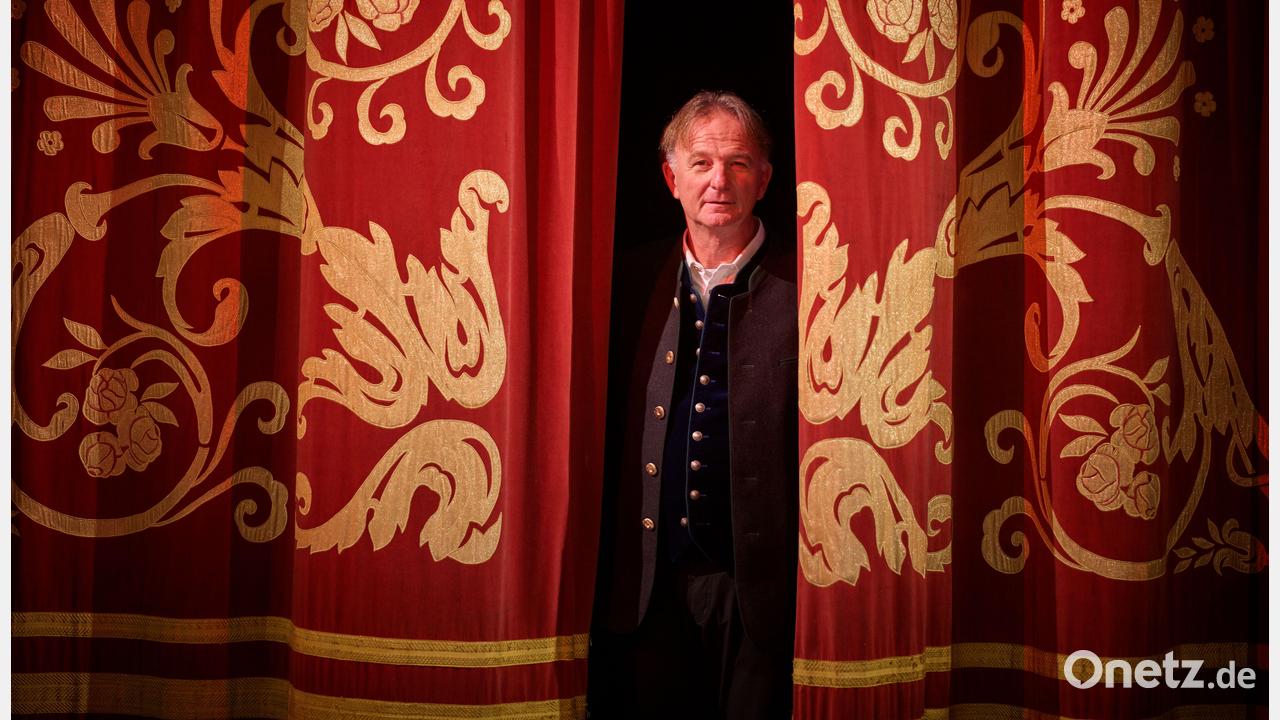 Humor-und-Musikalit-t-Die-Opern-auf-Bayrisch-kommen-ins-Audimax-nach-Regensburg