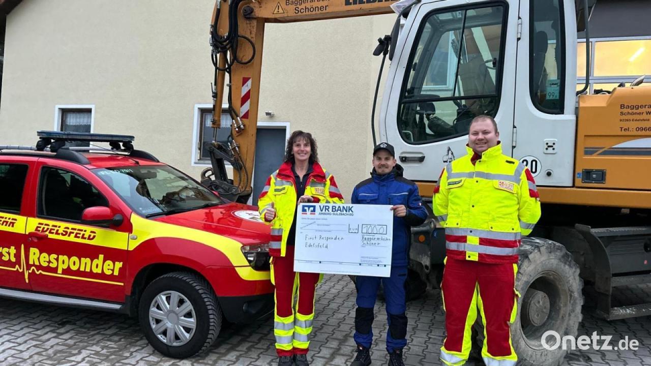 Baggerarbeiten-Sch-ner-spendet-1000-Euro-an-First-Responder-Edelsfeld