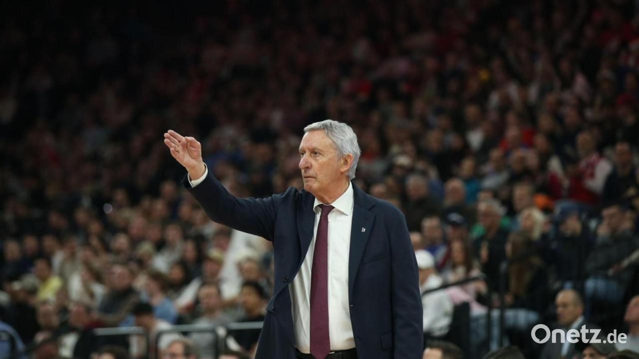 Trainerwechsel als Tabellenführer: Bayern siegt mit Pesic