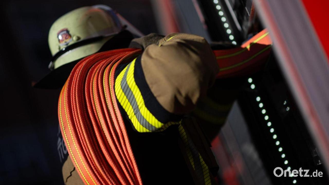 Großbrand in Mehrfamilienhaus – Gebäude unbewohnbar