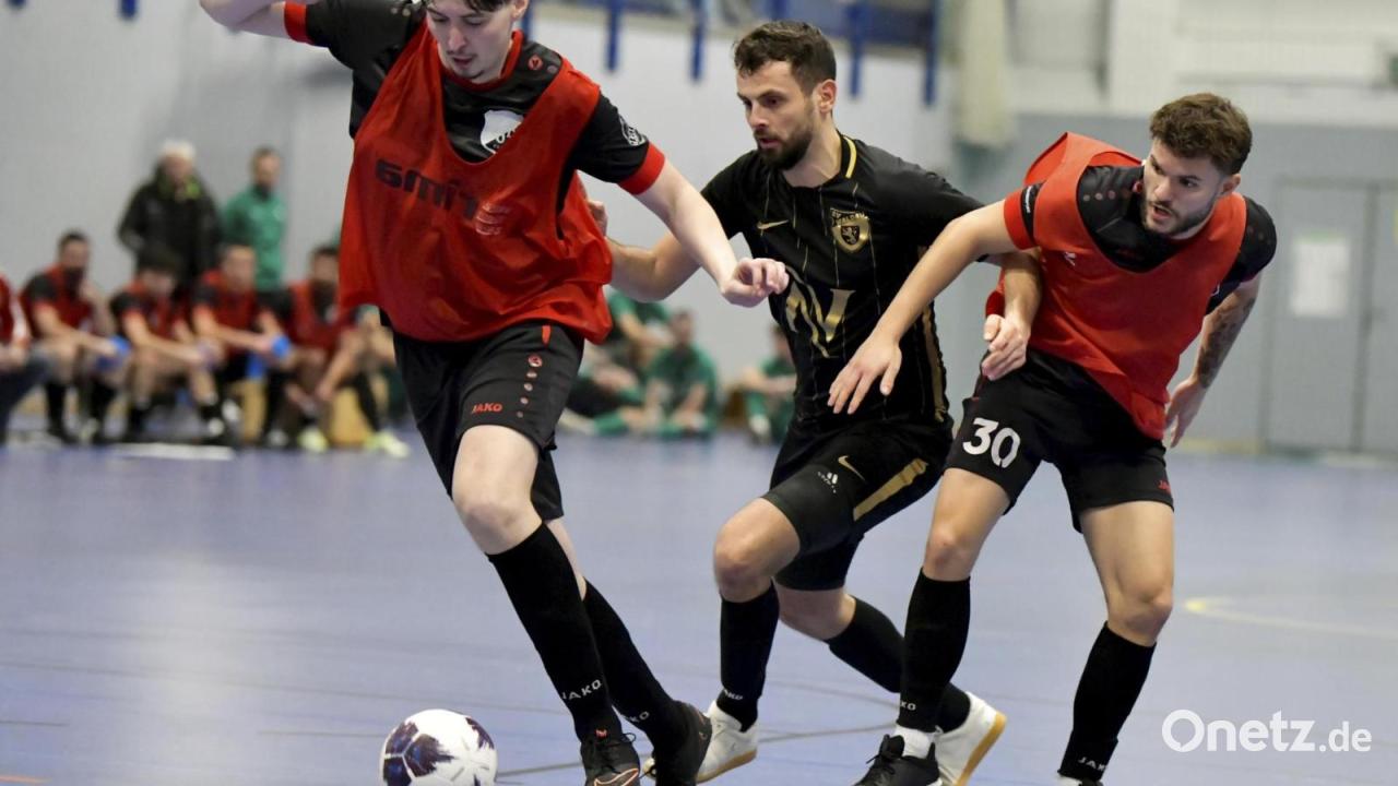 Futsal-Kreismeisterschaft-in-Weiden-Spannung-um-den-LOTTO-Bayern-Hallencup