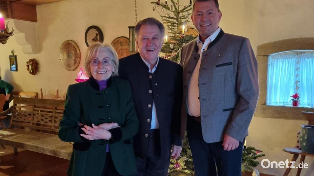 Pleysteiner-Knopffabrikant-Josef-Deglmann-feiert-85-Geburtstag